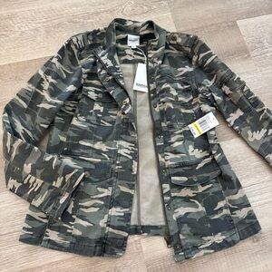 NWT Kenzie jeans camo jacket